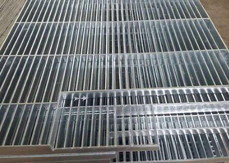鍍鋅格柵板的種類及使用優(yōu)勢(shì)
